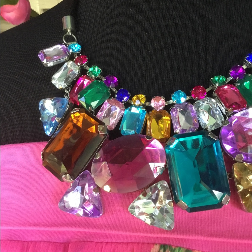 Multi Color Rhinestone Ribbon Bib Statement Necklace Chunky New - Picture 7 of 9
